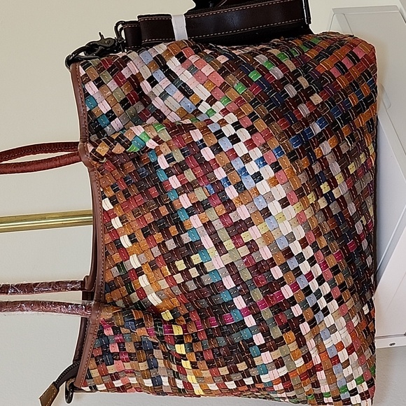 Amerileather Linwood Leather Tote Bag - Picture 5 of 16